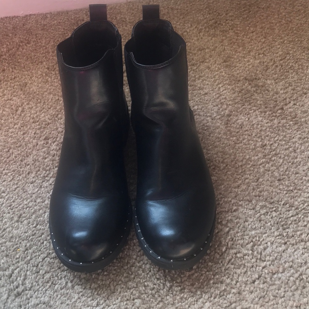Black boots